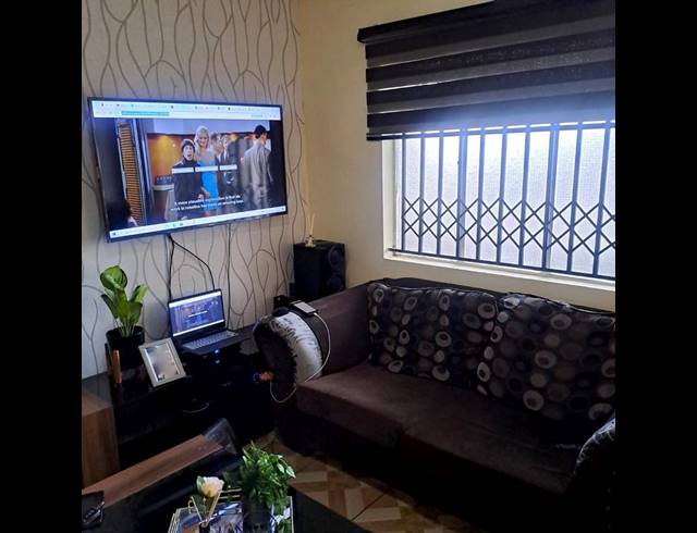 2 BEDROOM APARTMENT FOR SALE IN FLEURHOF